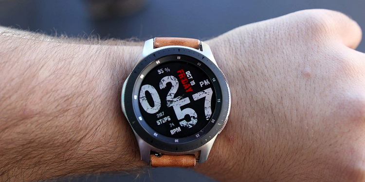 Умные часы Samsung будут доступны осенью