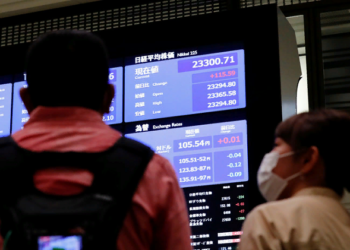 Торги на токийской фондовой бирже возобновились после сбоя