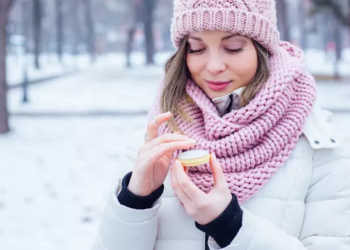 Рекомендации и правила ухода за губами зимой