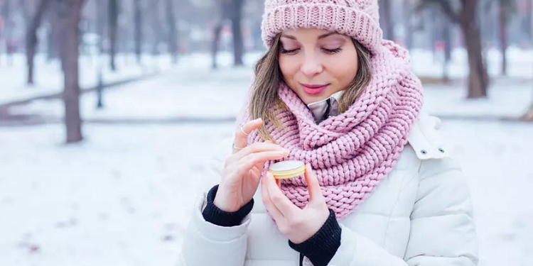 Рекомендации и правила ухода за губами зимой