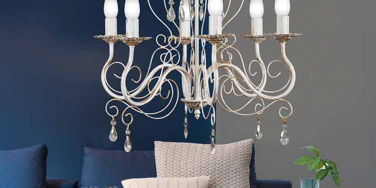 Хрустальные люстры: достоинства и правила ухода