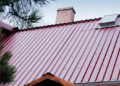 Как выполнить укладку кровельного профнастила и советы