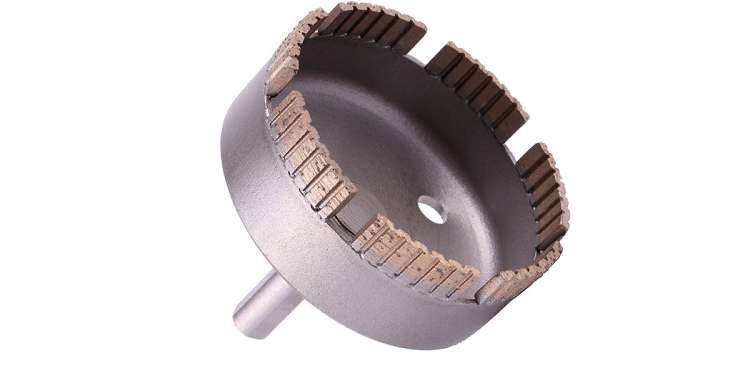 Способы резки керамогранита и критерии выбора сверла