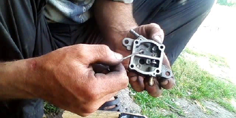 Особенности ремонта бензонасоса на скутере и советы