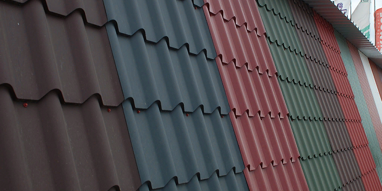 Выбираем профнастил для кровли и его установка