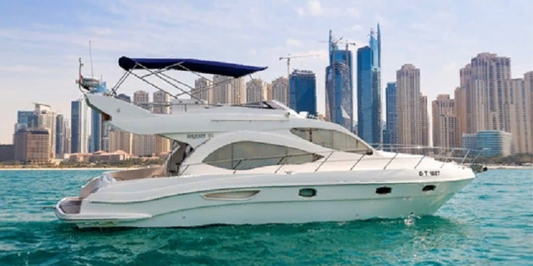 Яхты в Дубаи от компании Dubai Riviera: плюсы и условия аренды