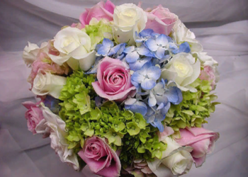 Идеи и правила оформления цветов на каркасе