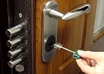 Этапы и правила замены замка во входной двери