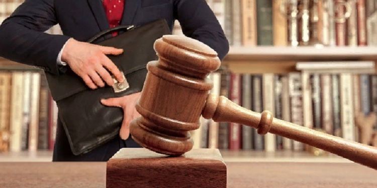 Уголовный адвокат: обязанности и достоинства