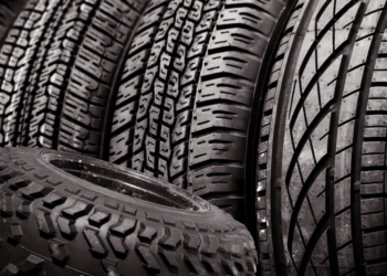 Достоинства применения бу резины для автомобиля