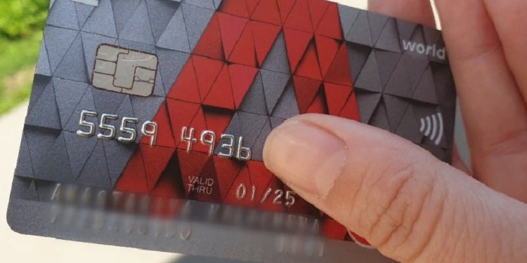 Как получить карту от Альфа-банка для получения пенсии