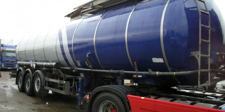 Особенности и правила перевозки наливных грузов
