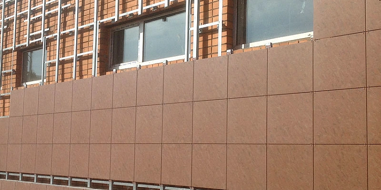 Преимущества вентилируемых фасадов и их монтаж