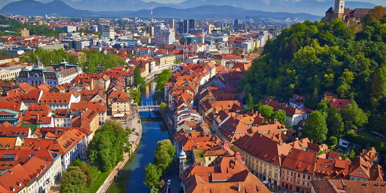 Правила иммиграции из России в Словению и советы