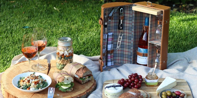 Набор для пикника: что нужно и советы по выбору