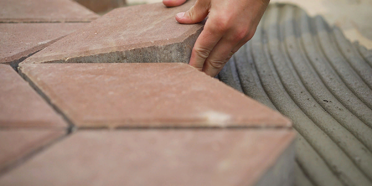 Особенности укладки тротуарной плитки и несколько советов