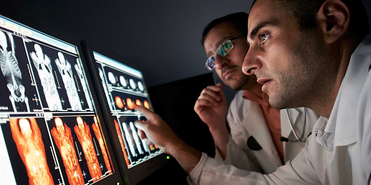 Как искусственный интеллект может помочь в обучении врачей