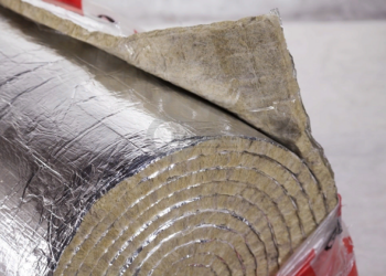 Утеплитель для труб базальтовый фольгированный: достоинства и свойства