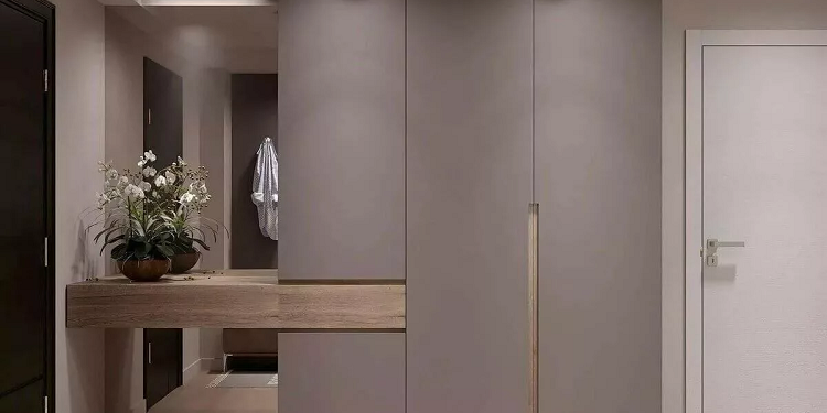 Как украсить современную прихожую и несколько советов