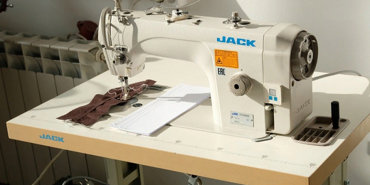 Преимущества использования промышленной швейной машинки
