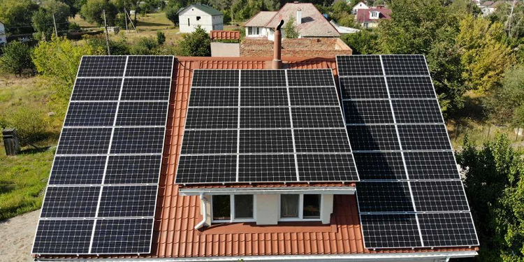 Солнечная электростанция для частного дома: достоинства и монтаж