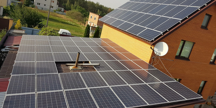 Тепличні плівки і сонячні батареї: взаємодія технологій