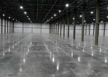 Топпинговые промышленные полы: требования, достоинства и монтаж