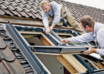 Что такое мансардные окна и основные требования установки