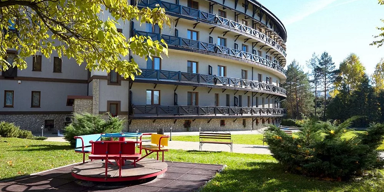 Індивідуальний підхід та якісний догляд у пансіонаті «Грааль» за літніми людьми з деменцією