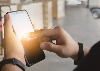 Непредсказуемые тесты на прочность: что телефоны должны выдерживать на производственных испытаниях