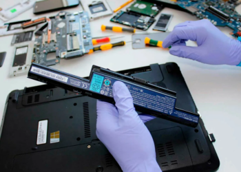 Замена аккумулятора ноутбука: правила и советы