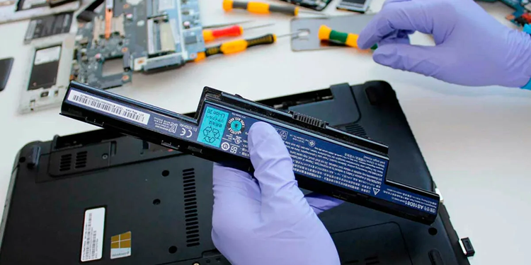 Замена аккумулятора ноутбука: правила и советы