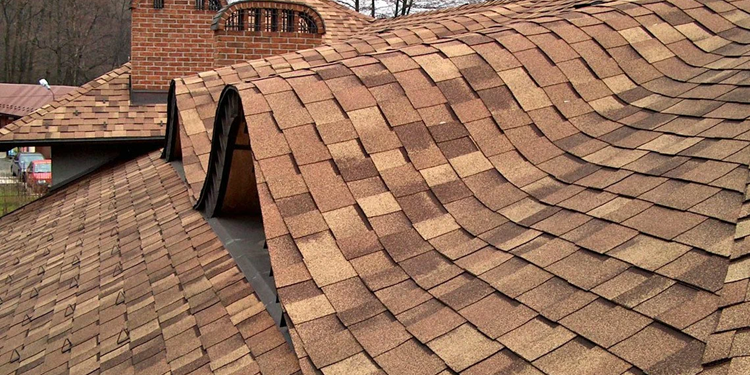 Битумная черепица для кровли: требования, выбор и установка