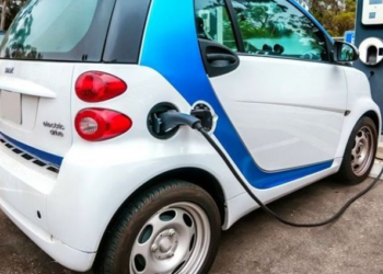 Електромобілі (ЕМ): опис, переваги, особливості та поради щодо вибору