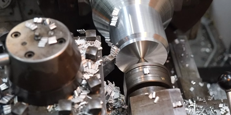 Токарная обработка металла: технология и правила