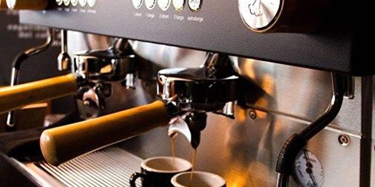 Професійна кавомашина б/у VS нова: що обрати для кав’ярні?