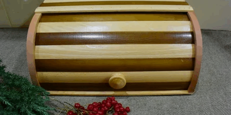 Дерев’яні хлібниці: переваги та виготовлення