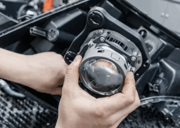 Установка Bi-LED линз: понятие и правила