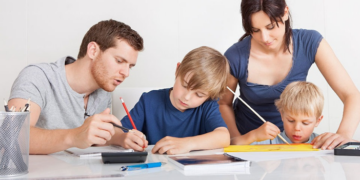 Семейное обучение в подростковом возрасте: стоит ли уходить после 7 класса?